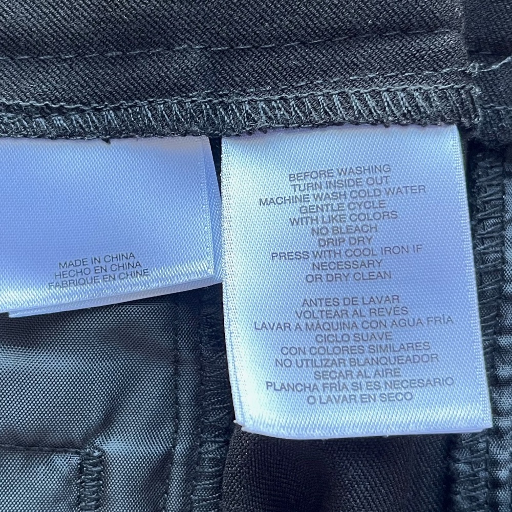 EUC Ann Klein Requirements Petite Black Dress Pants | Size 12P - Picture 11 of 12